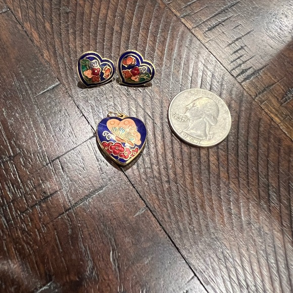 Cloisonné Earrings & Pendant - Picture 4 of 7
